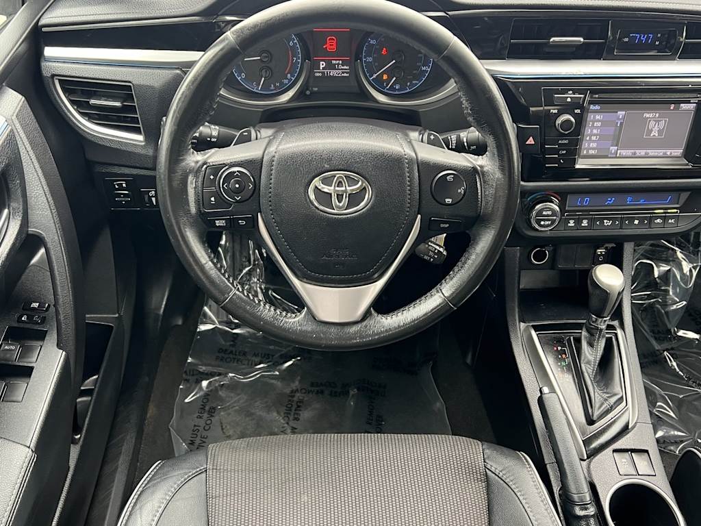 Thumbnail: 2015 Toyota Corolla - 13