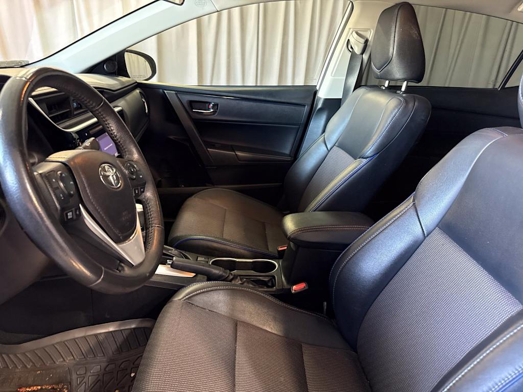 Thumbnail: 2017 Toyota Corolla - 8