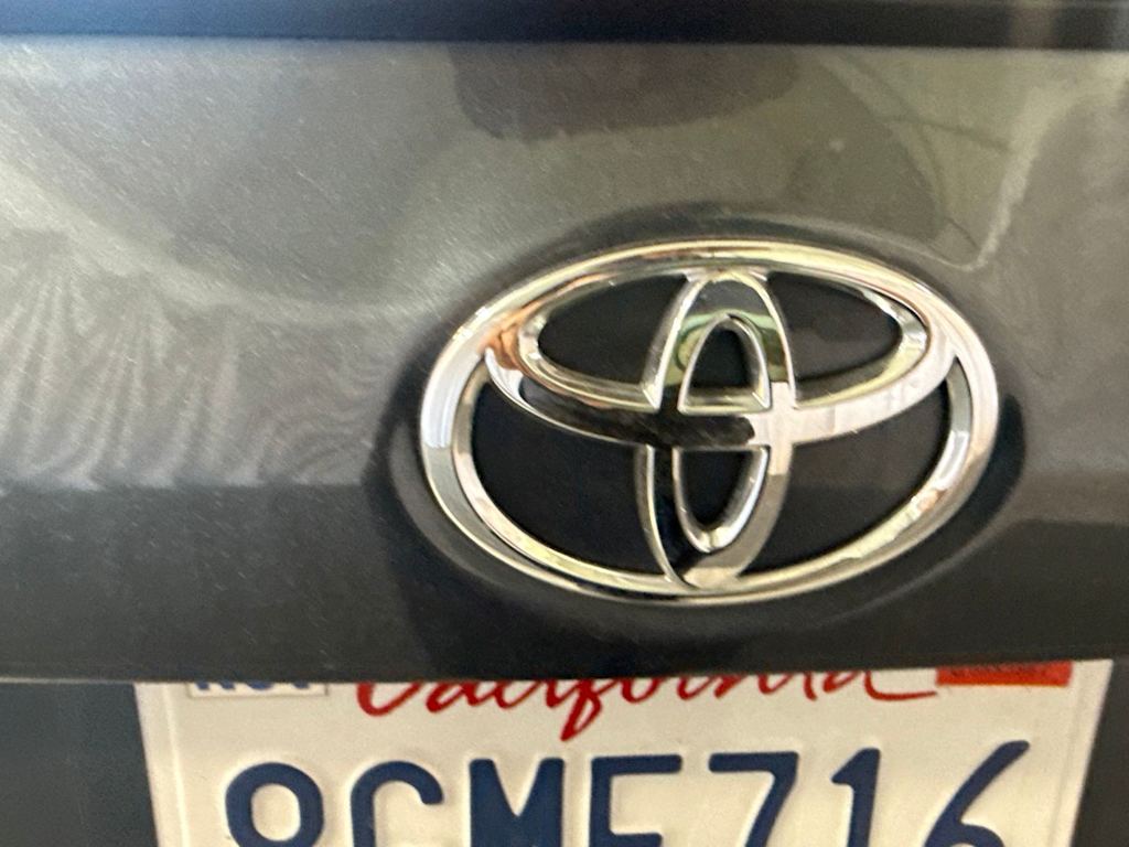 Thumbnail: 2019 Toyota Corolla - 18