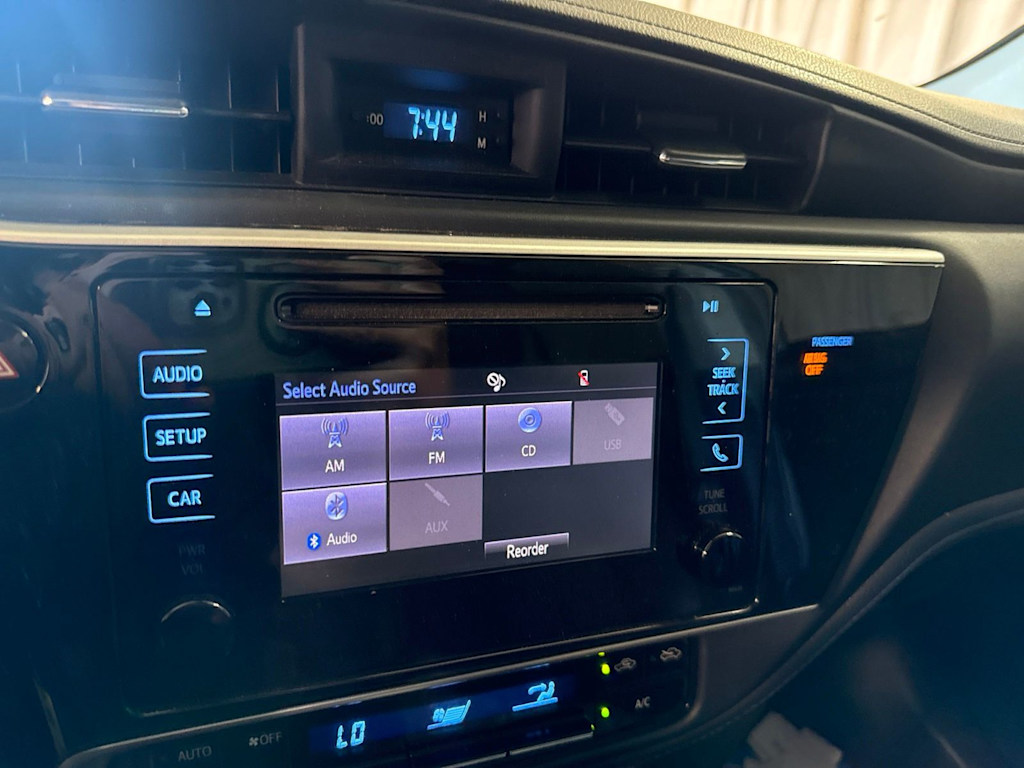 Thumbnail: 2019 Toyota Corolla - 10