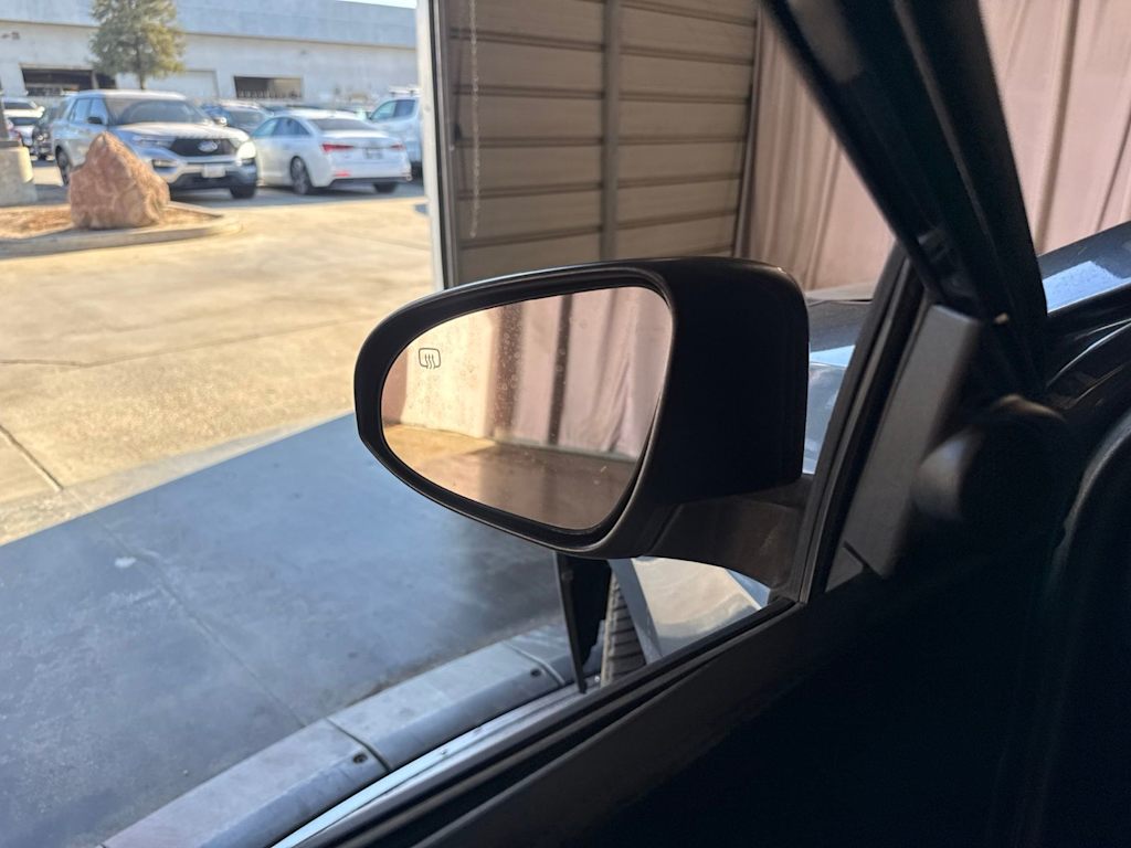 Thumbnail: 2019 Toyota Corolla - 22