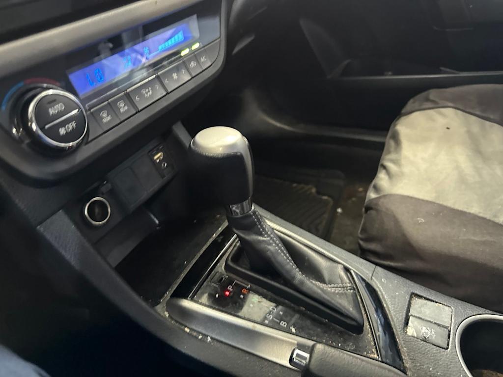 Thumbnail: 2014 Toyota Corolla - 8