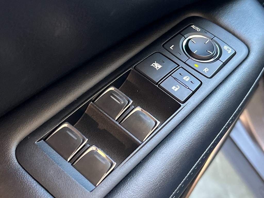 Thumbnail: 2022 Lexus RX - 23