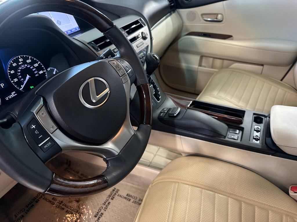 Thumbnail: 2015 Lexus RX - 9
