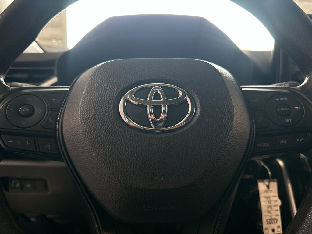 Thumbnail: 2021 Toyota RAV4 - 26