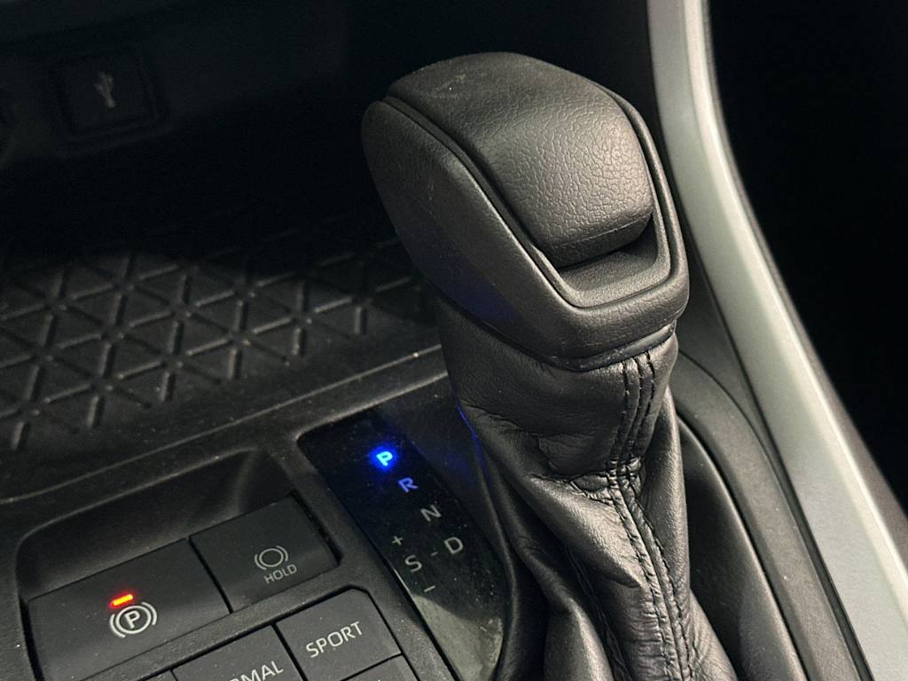 Thumbnail: 2021 Toyota RAV4 - 15