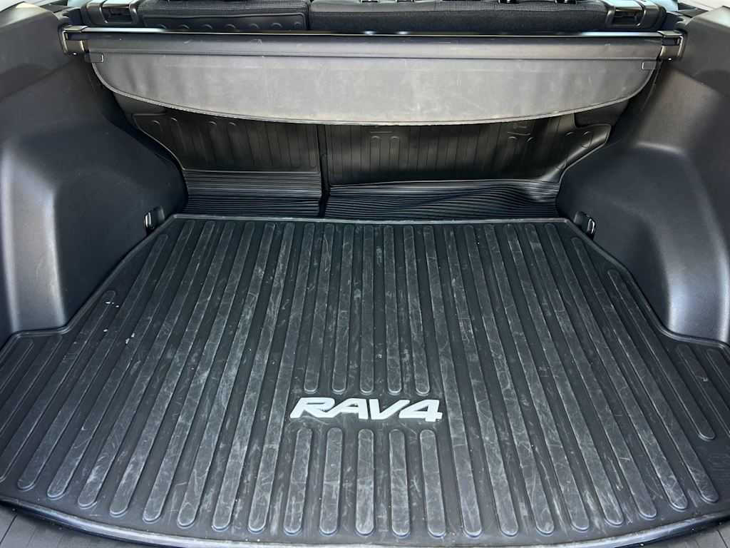 Thumbnail: 2025 Toyota RAV4 - 17