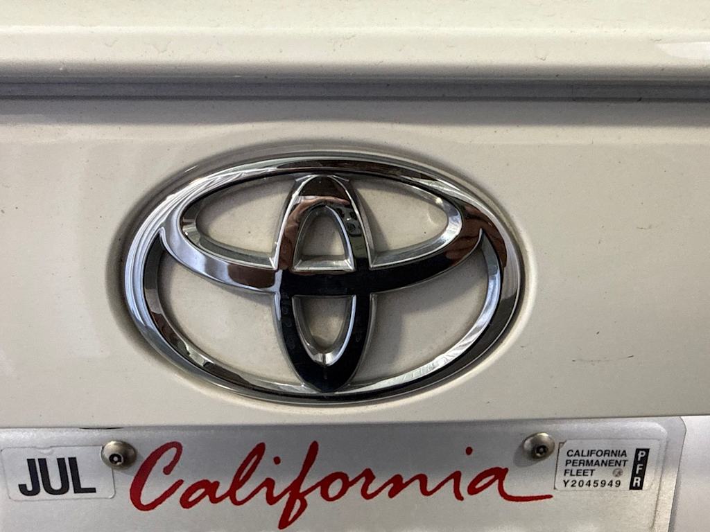 Thumbnail: 2024 Toyota RAV4 - 21