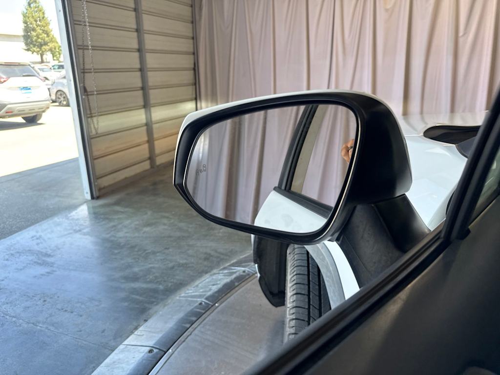 Thumbnail: 2019 Toyota RAV4 - 13