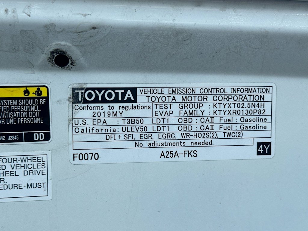 Thumbnail: 2019 Toyota RAV4 - 17