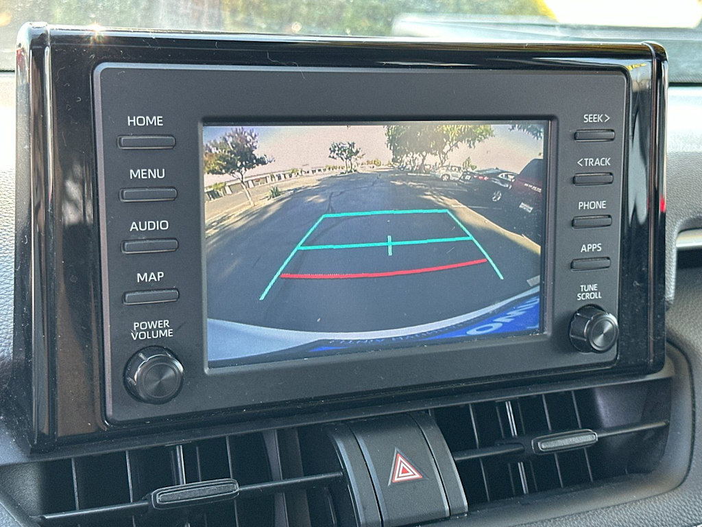 Thumbnail: 2019 Toyota RAV4 - 25