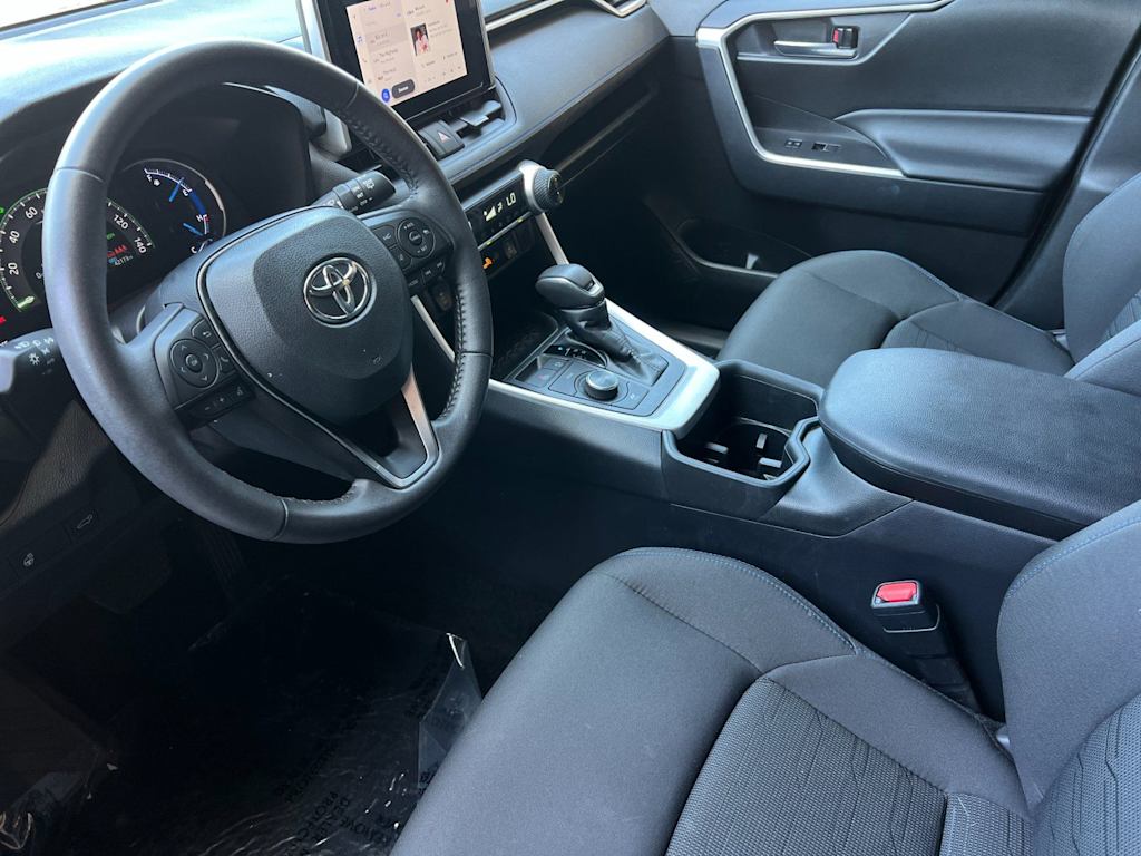 Thumbnail: 2024 Toyota RAV4 - 9