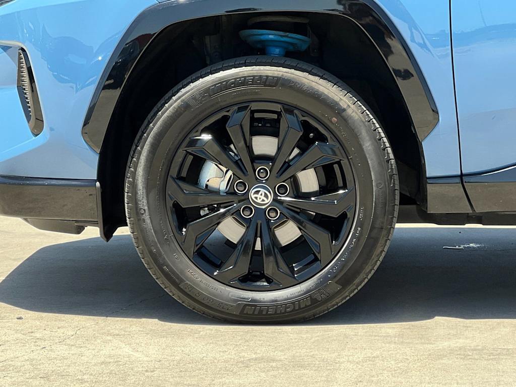 Thumbnail: 2024 Toyota RAV4 - 8