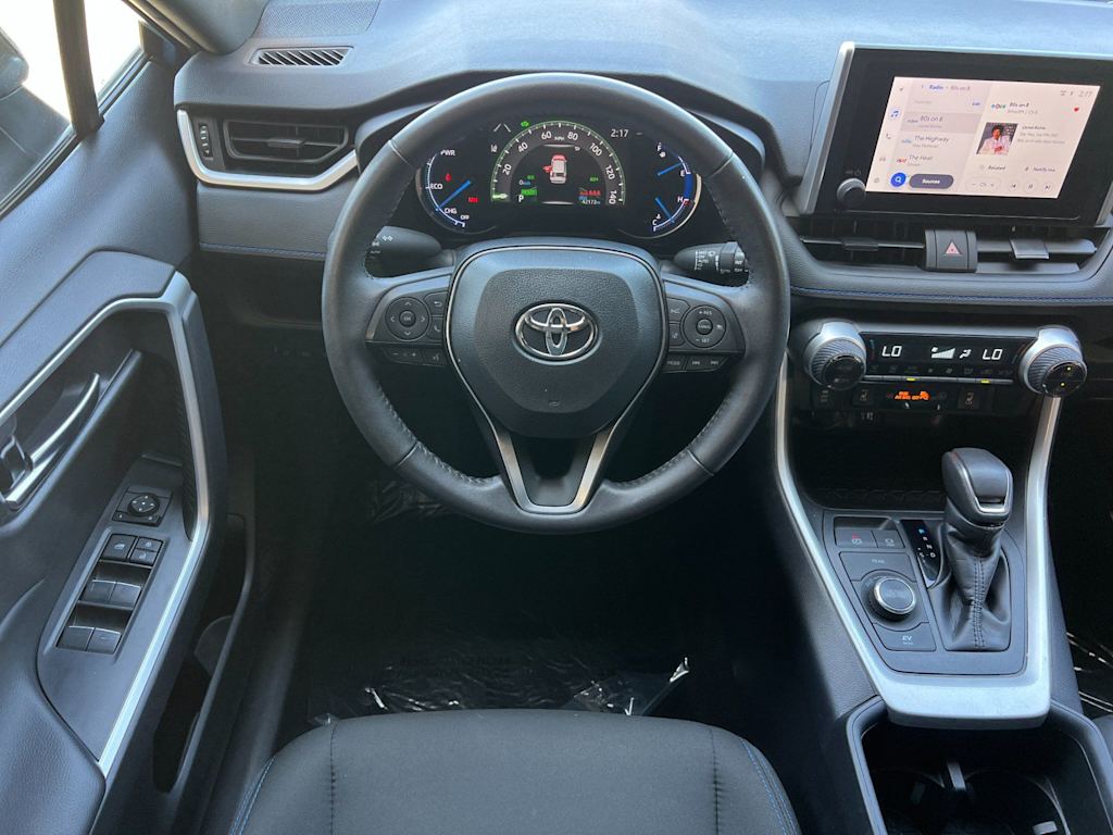 Thumbnail: 2024 Toyota RAV4 - 12