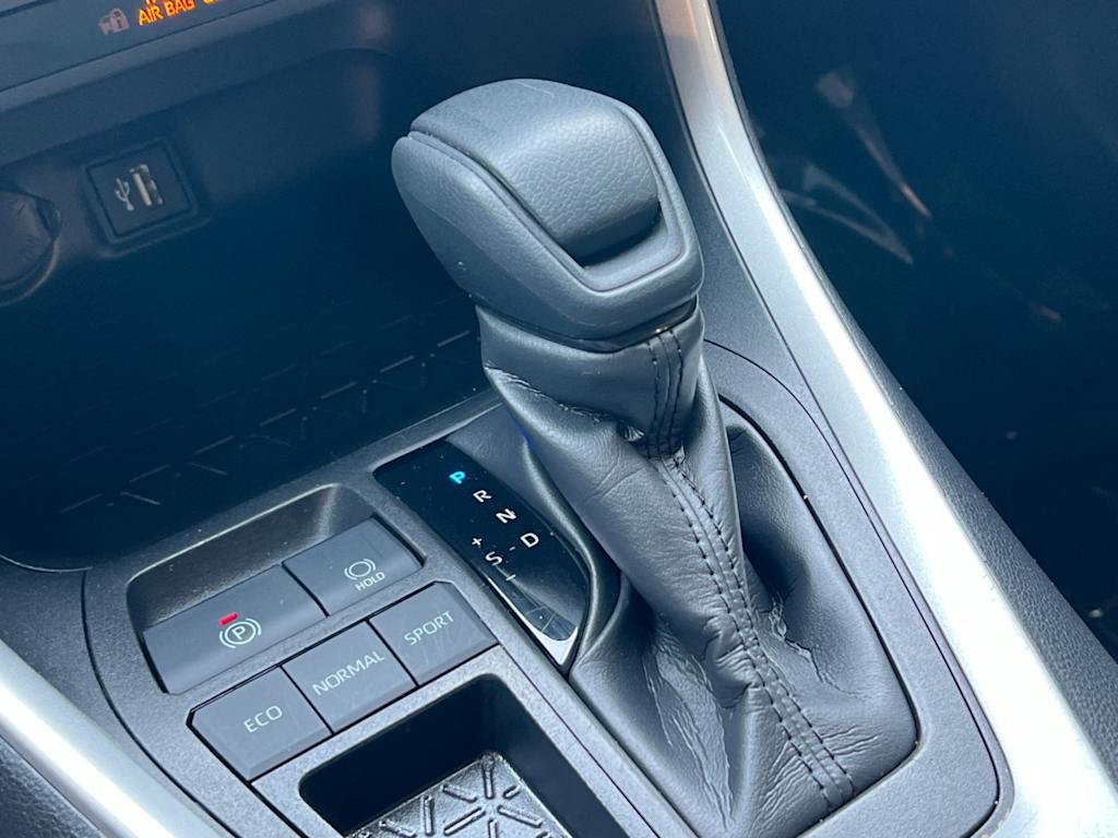 Thumbnail: 2023 Toyota RAV4 - 15