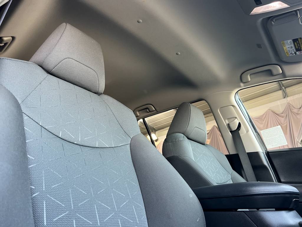 Thumbnail: 2023 Toyota RAV4 - 10