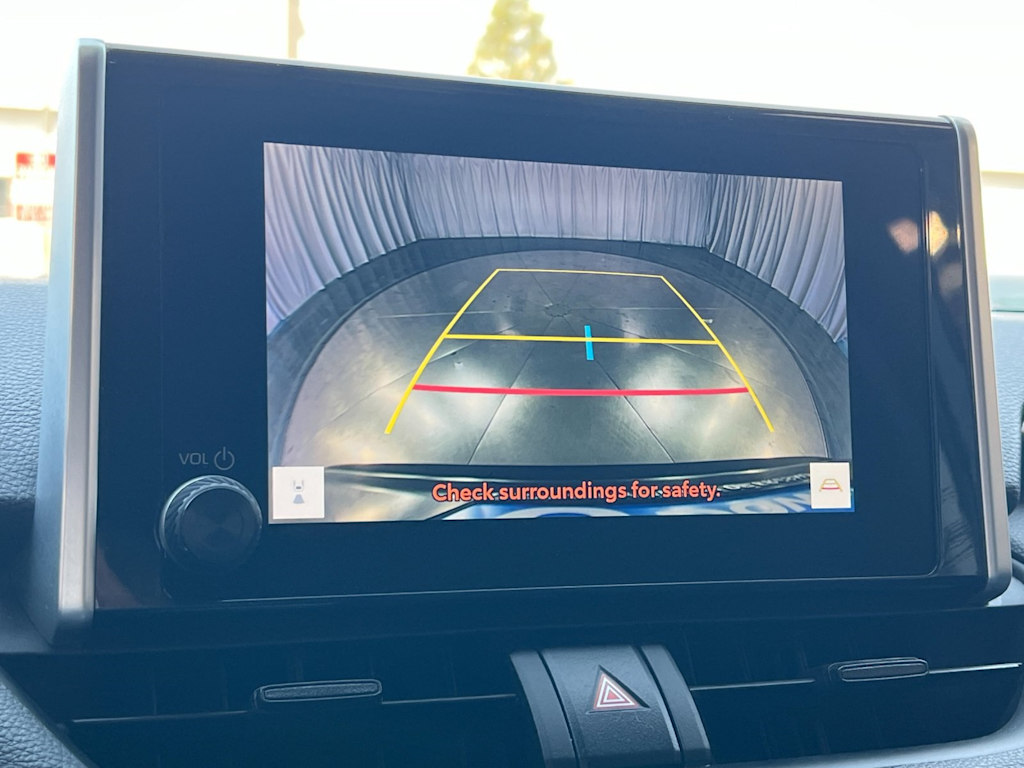 Thumbnail: 2023 Toyota RAV4 - 25