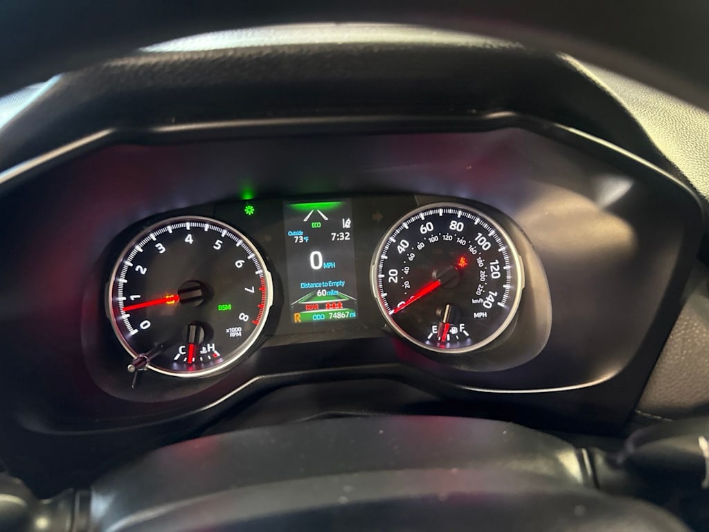 Thumbnail: 2020 Toyota RAV4 - 10
