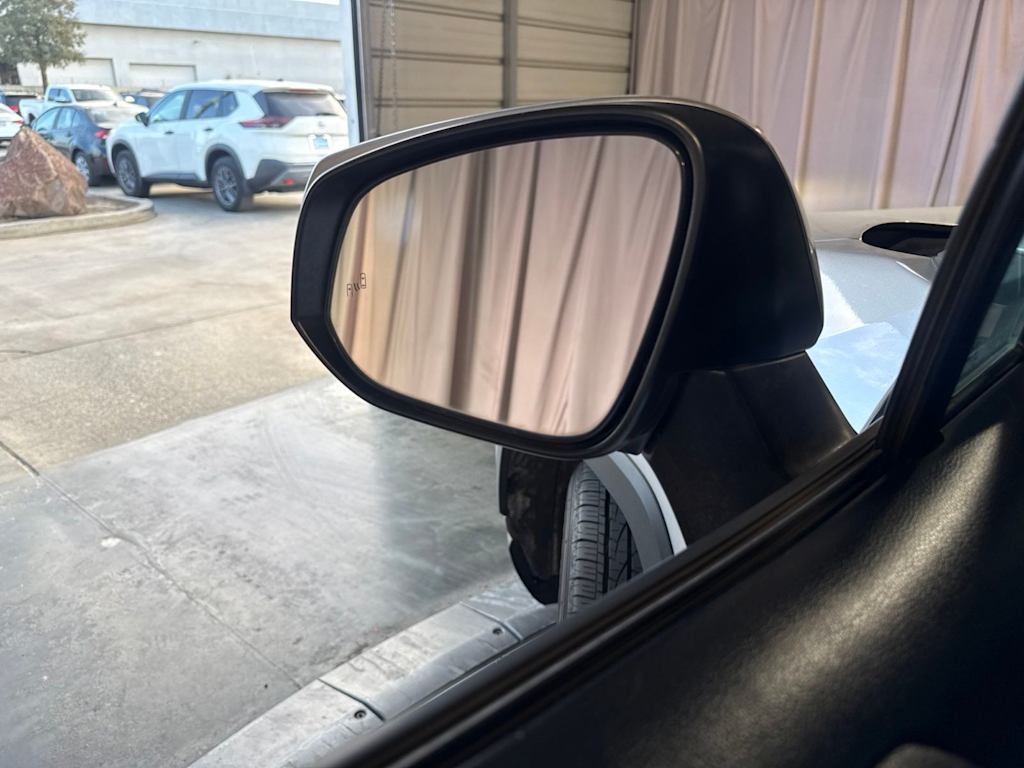 Thumbnail: 2020 Toyota RAV4 - 20