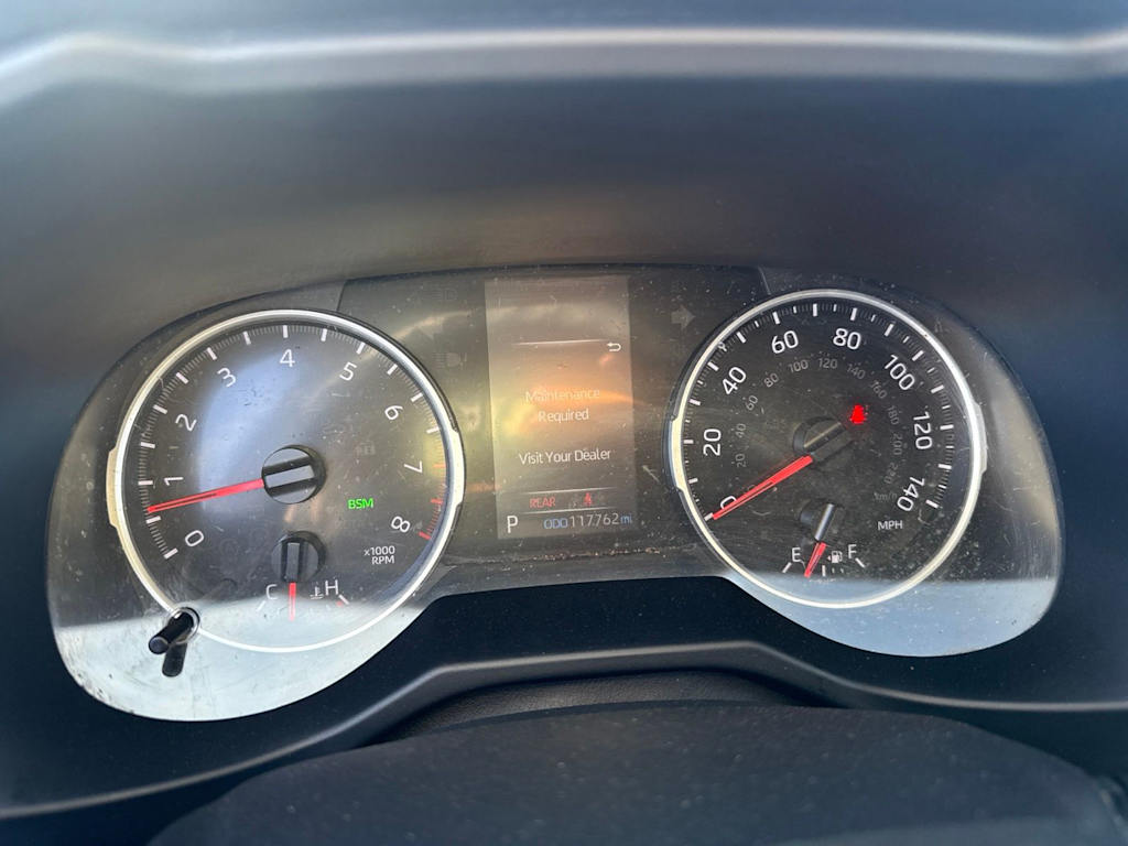 Thumbnail: 2021 Toyota RAV4 - 11