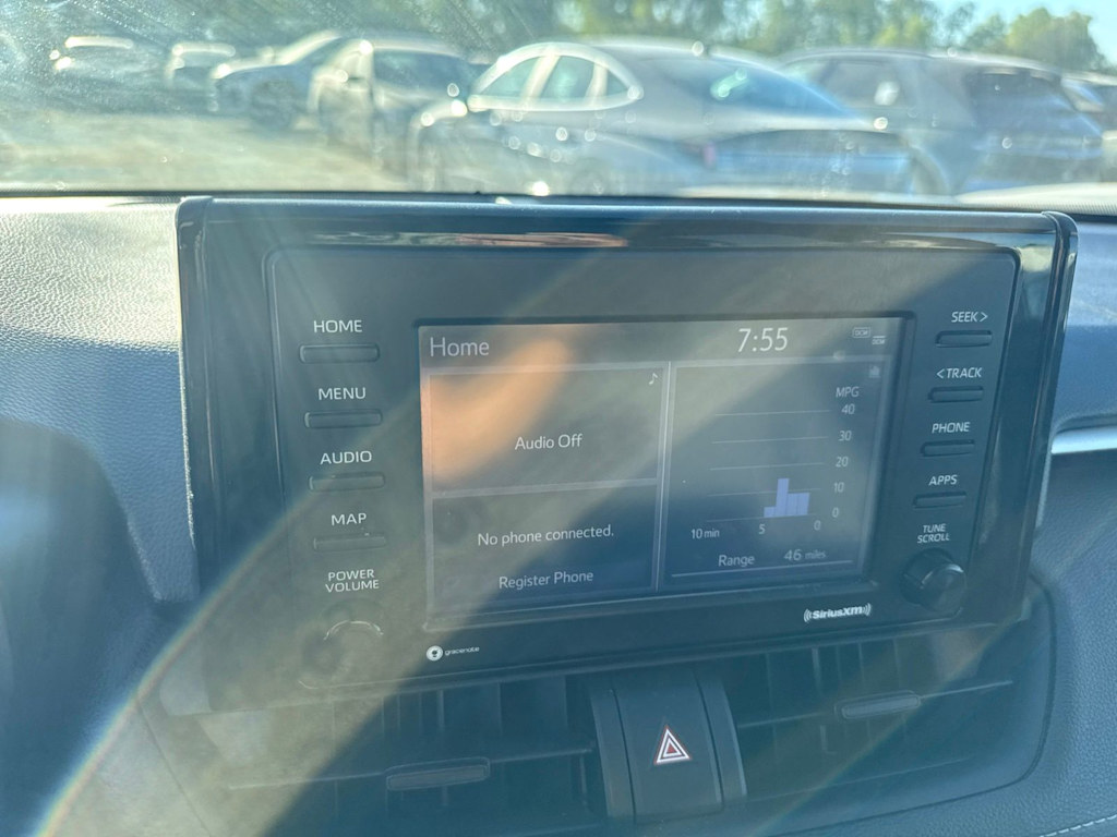 Thumbnail: 2021 Toyota RAV4 - 9