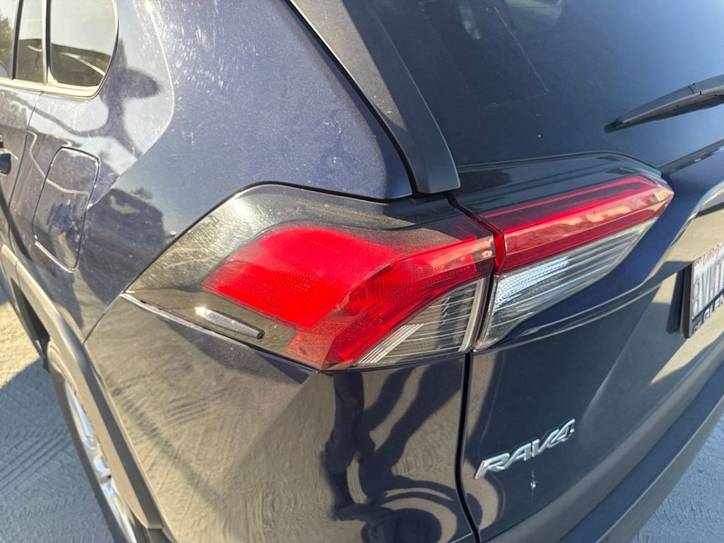 Thumbnail: 2021 Toyota RAV4 - 18