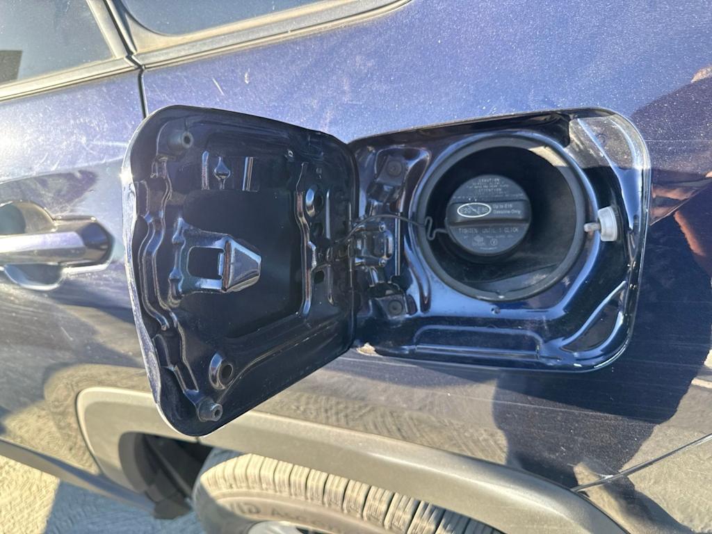 Thumbnail: 2021 Toyota RAV4 - 17