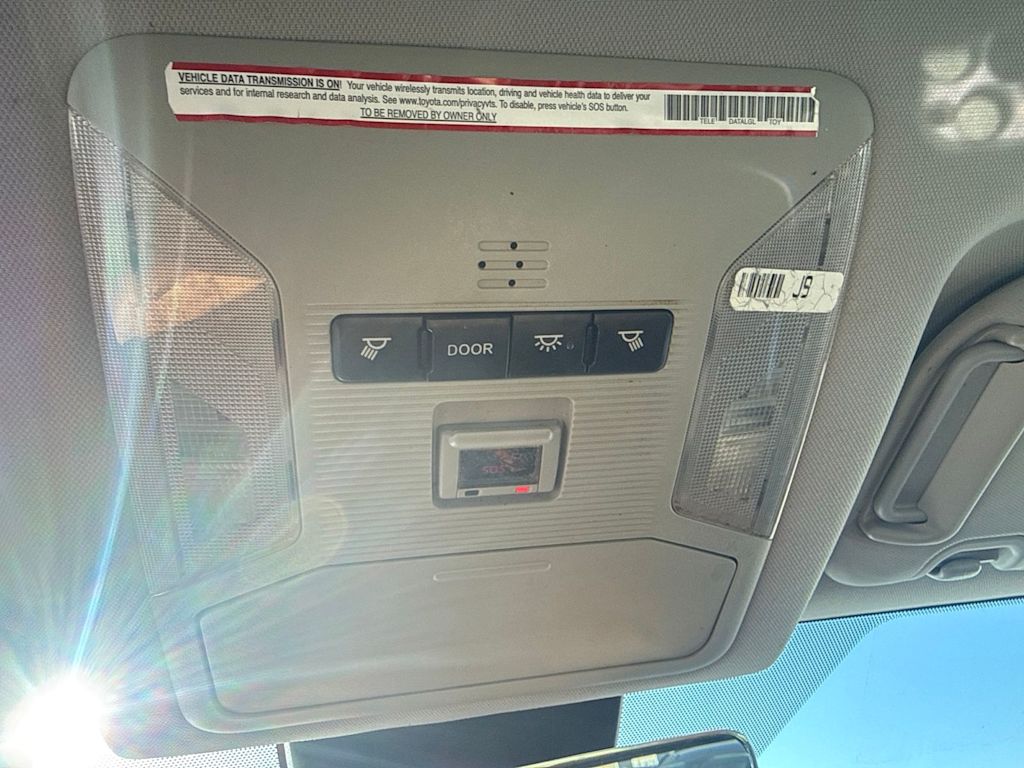 Thumbnail: 2021 Toyota RAV4 - 28