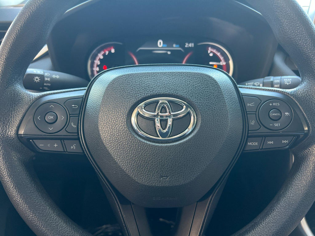 Thumbnail: 2025 Toyota RAV4 - 28