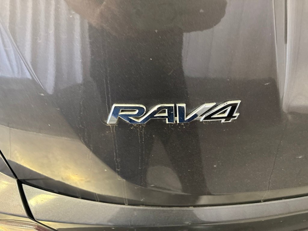 Thumbnail: 2016 Toyota RAV4 - 6