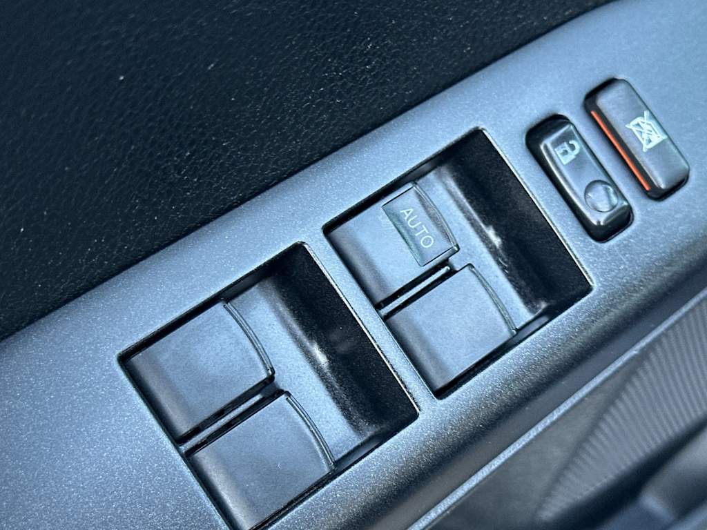 Thumbnail: 2016 Toyota RAV4 - 7