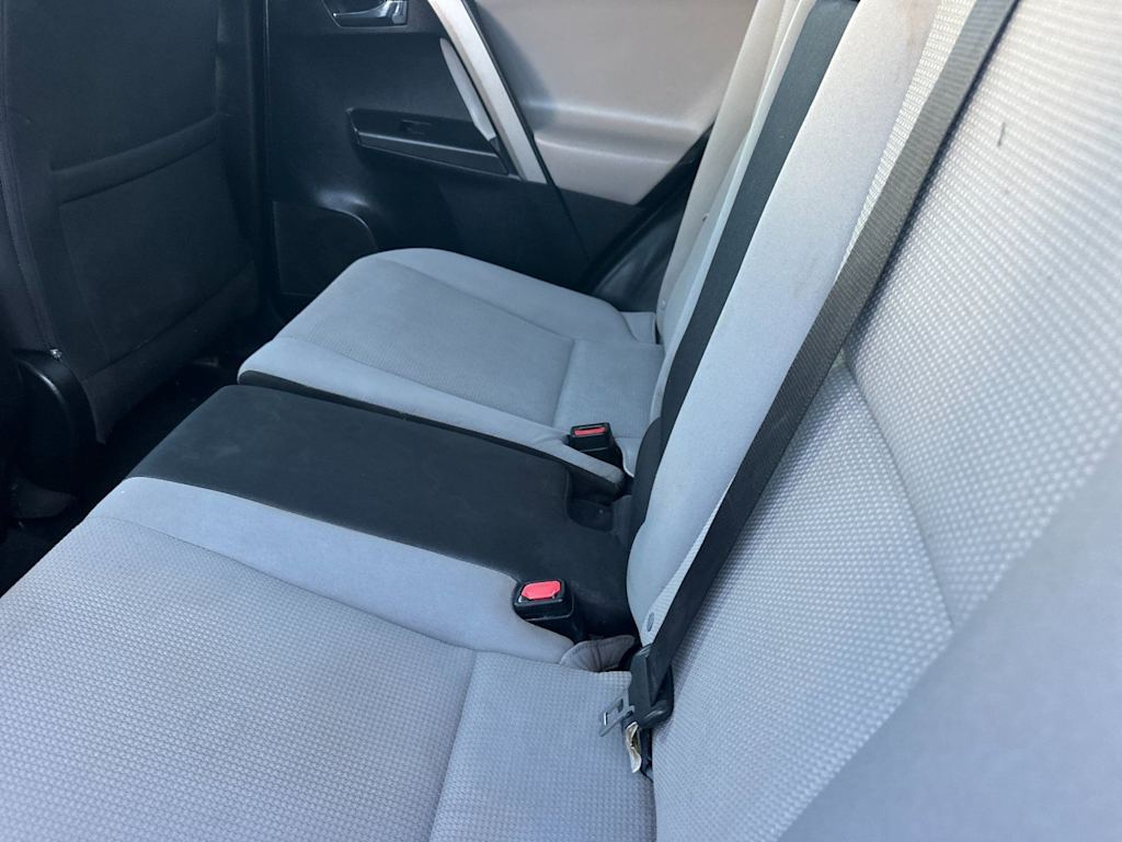 Thumbnail: 2016 Toyota RAV4 - 12