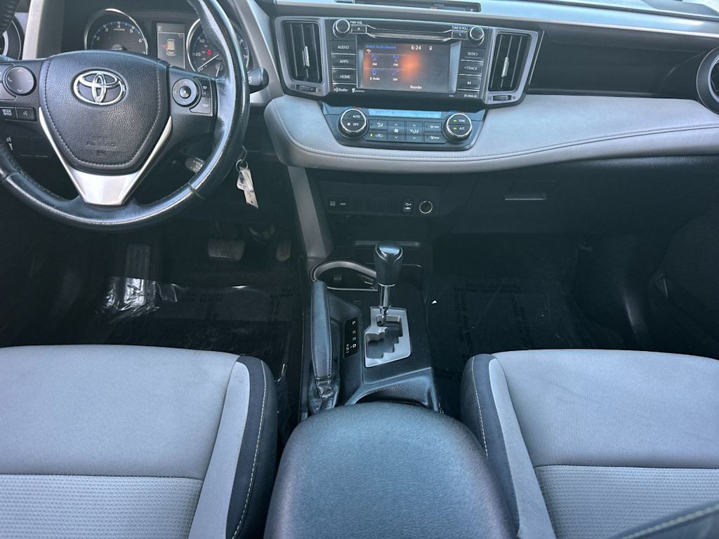 Thumbnail: 2016 Toyota RAV4 - 2