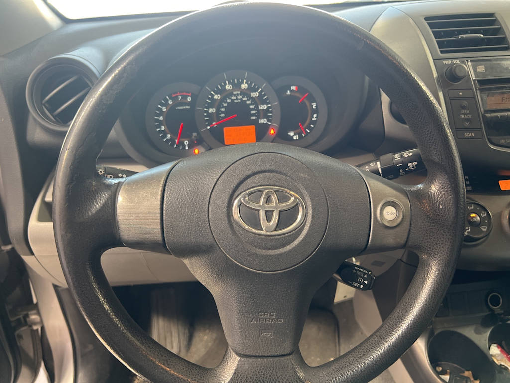 Thumbnail: 2011 Toyota RAV4 - 9