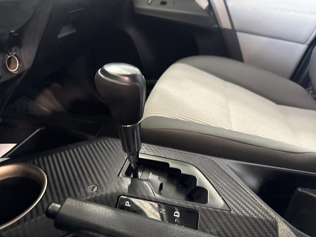 Thumbnail: 2013 Toyota RAV4 - 11