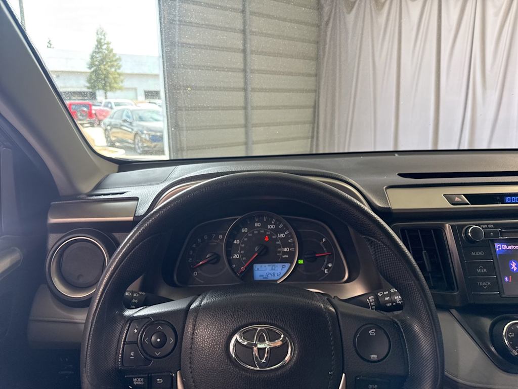 Thumbnail: 2013 Toyota RAV4 - 2