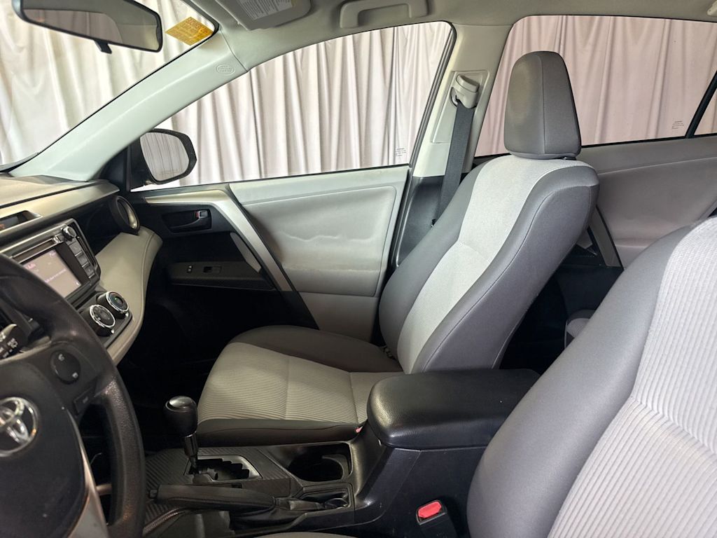 Thumbnail: 2013 Toyota RAV4 - 8