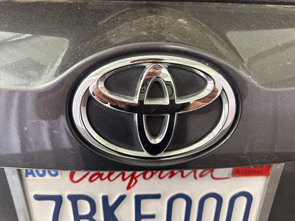 Thumbnail: 2013 Toyota RAV4 - 20