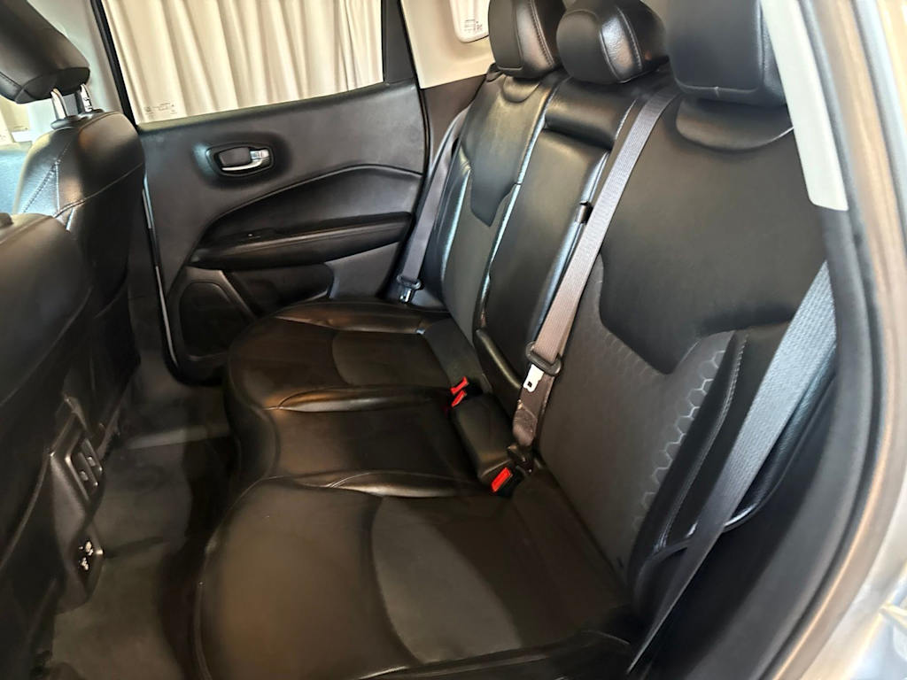Thumbnail: 2021 Jeep Compass - 9