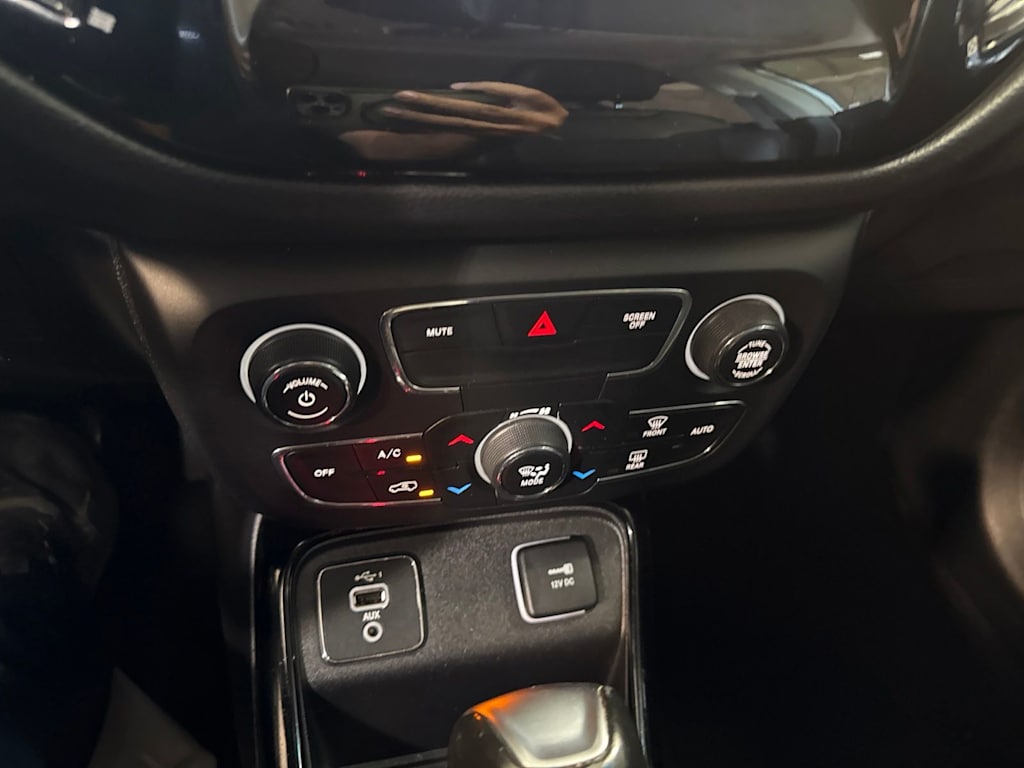 Thumbnail: 2021 Jeep Compass - 27