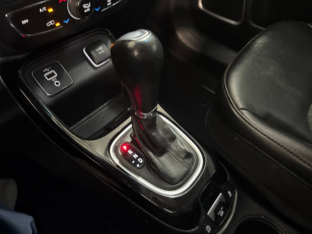 Thumbnail: 2021 Jeep Compass - 28