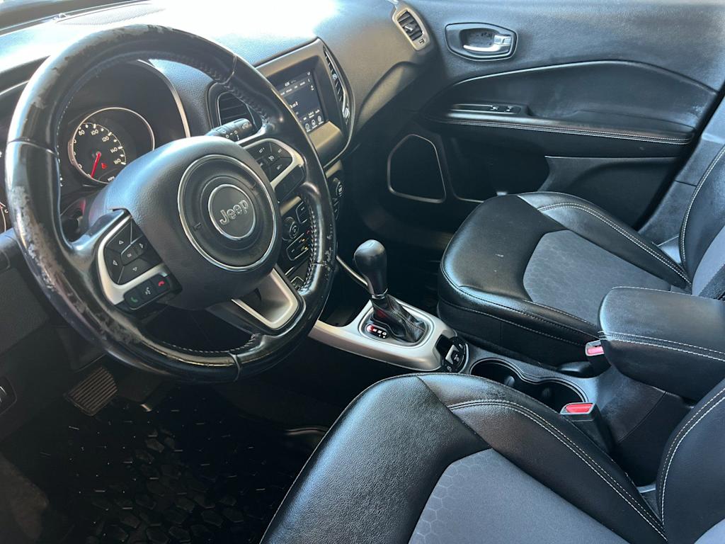 Thumbnail: 2020 Jeep Compass - 9
