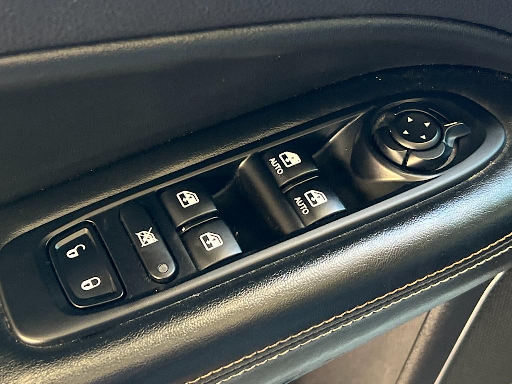 Thumbnail: 2020 Jeep Compass - 23