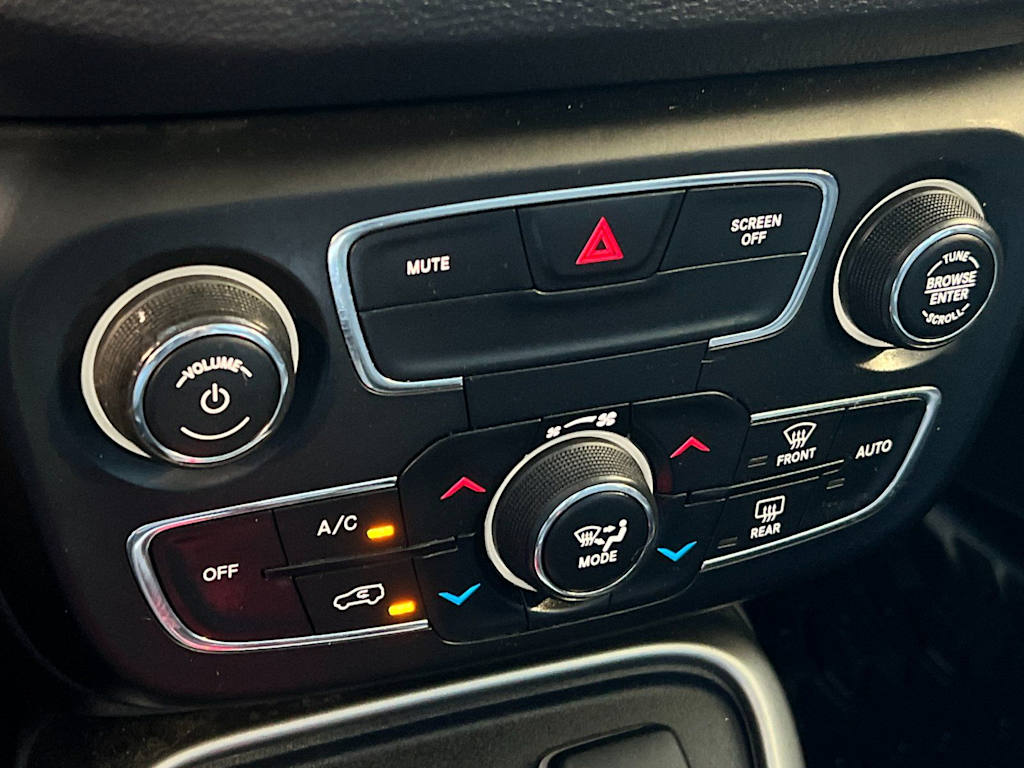 Thumbnail: 2020 Jeep Compass - 25