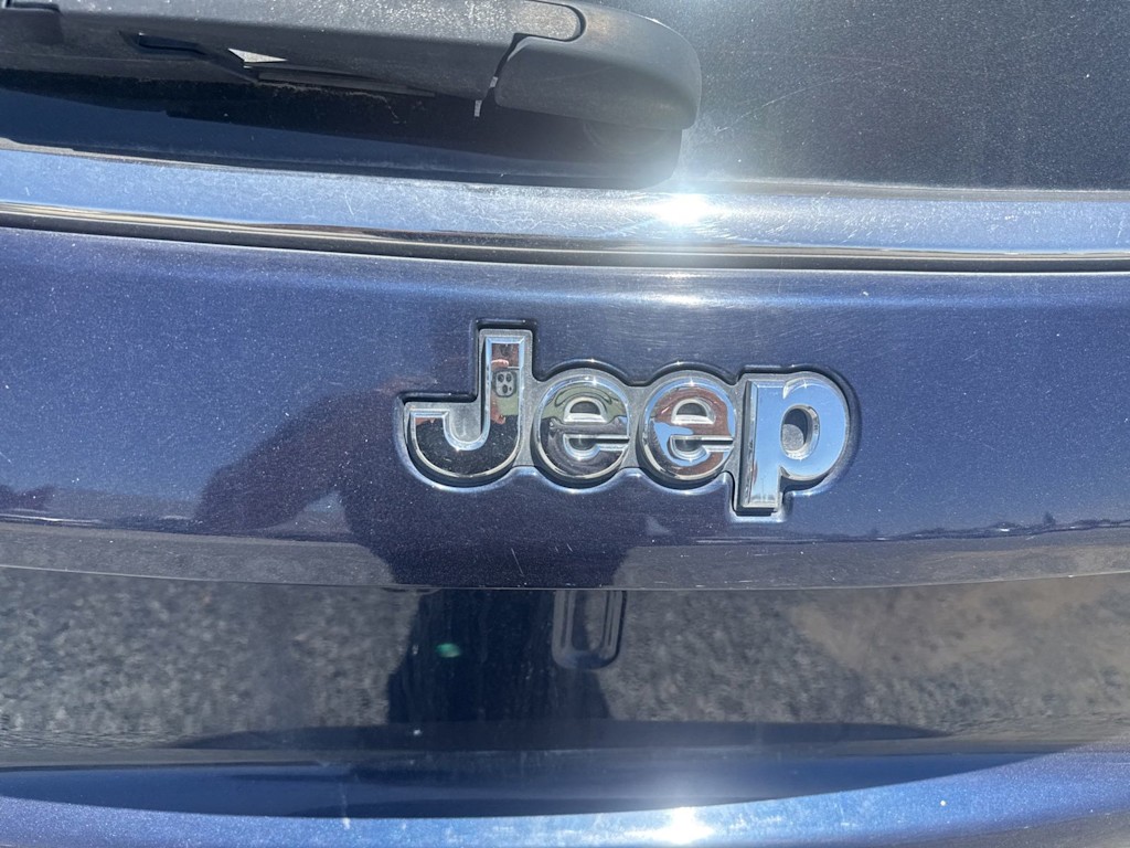 Thumbnail: 2020 Jeep Compass - 18