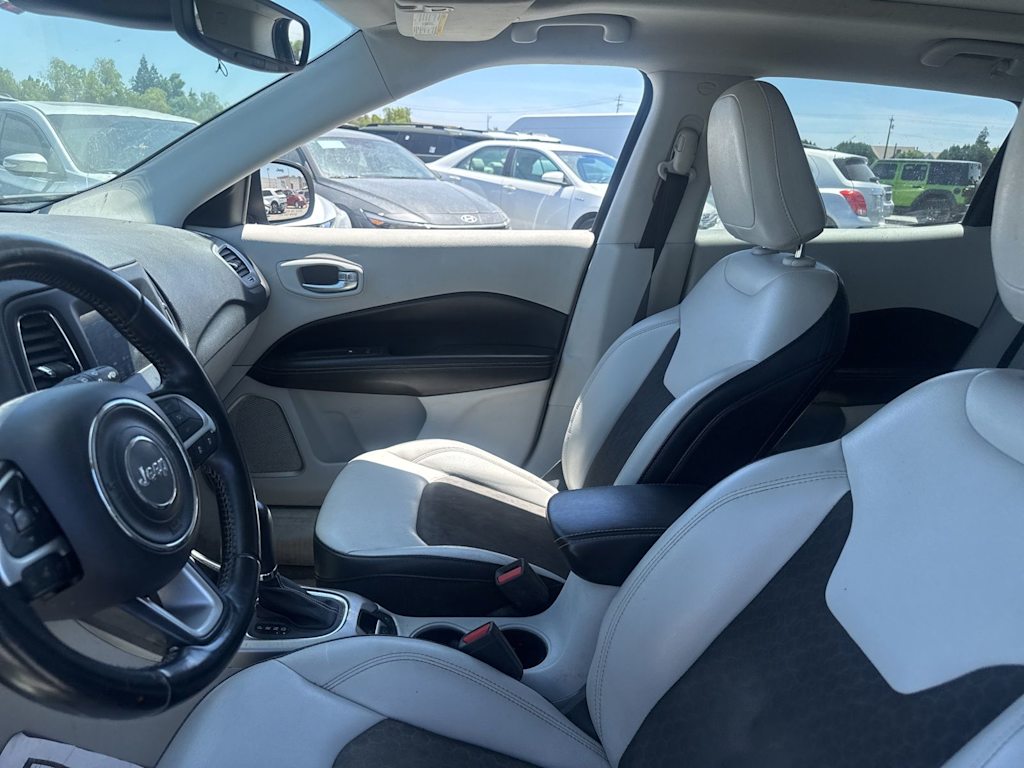 Thumbnail: 2020 Jeep Compass - 8