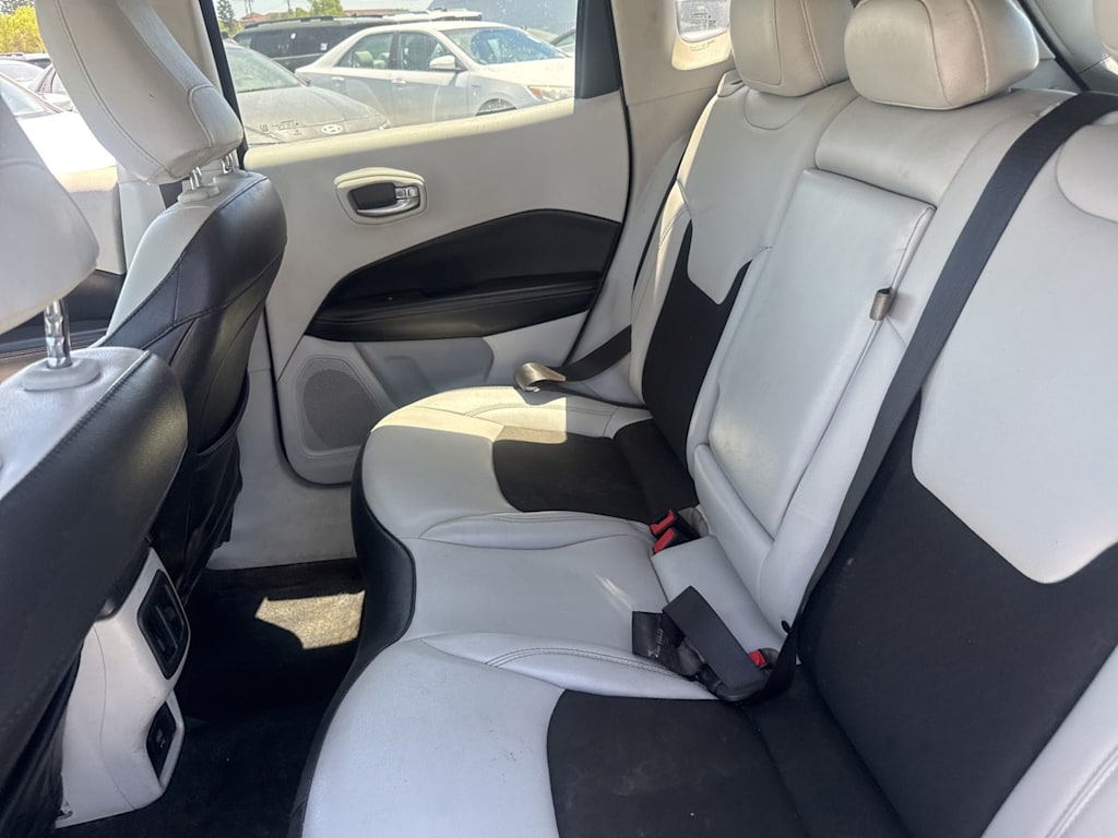Thumbnail: 2020 Jeep Compass - 9