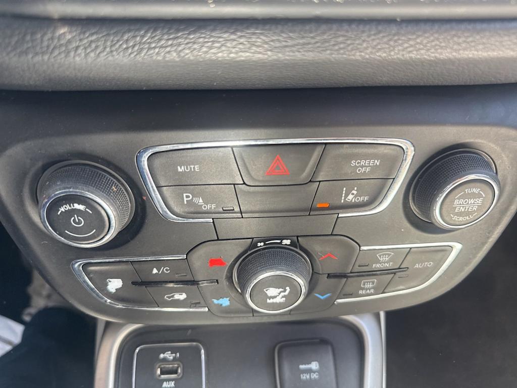 Thumbnail: 2020 Jeep Compass - 25