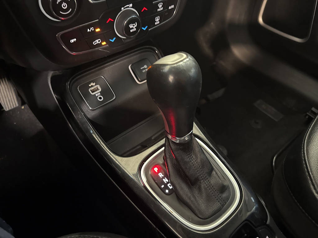 Thumbnail: 2018 Jeep Compass - 11