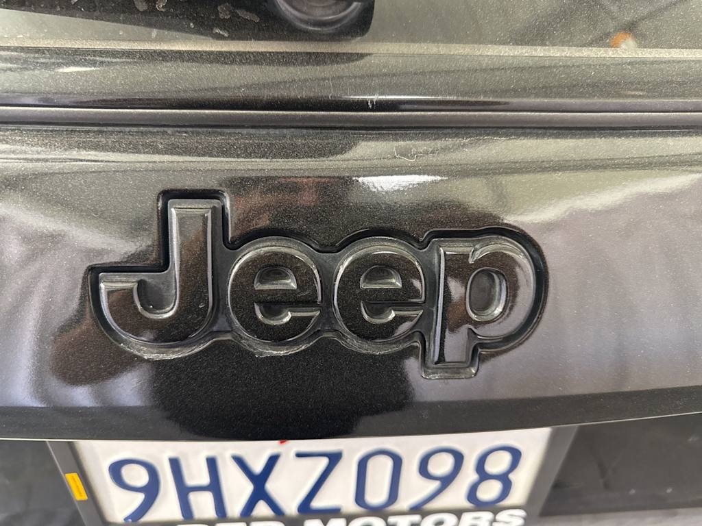 Thumbnail: 2018 Jeep Compass - 6